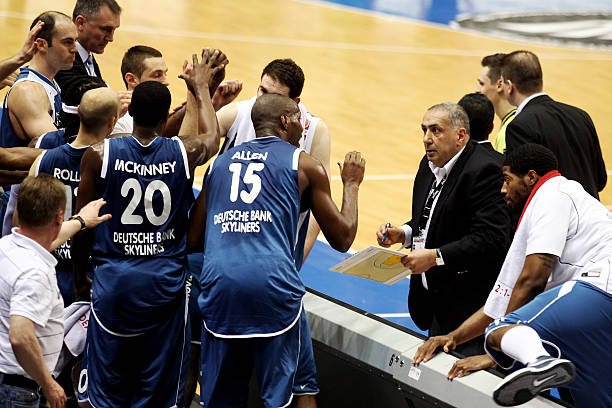 是许多教练 是许多教练