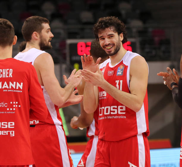 比赛中策动 比赛中策动