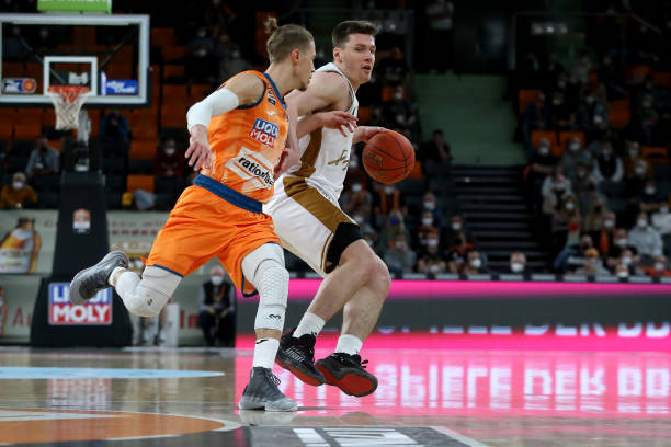 赛季虽然有 赛季虽然有