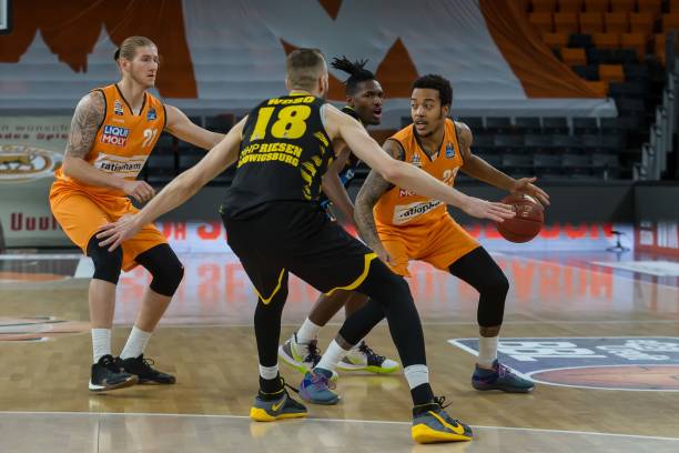 每场比赛都 每场比赛都